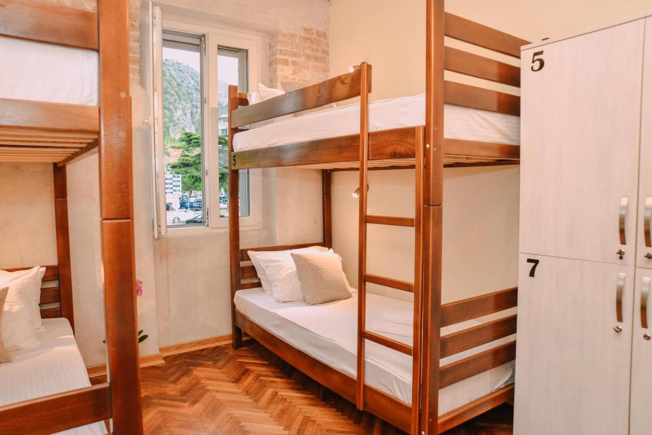 Step To Kotor Bay Guesthouse Екстериор снимка