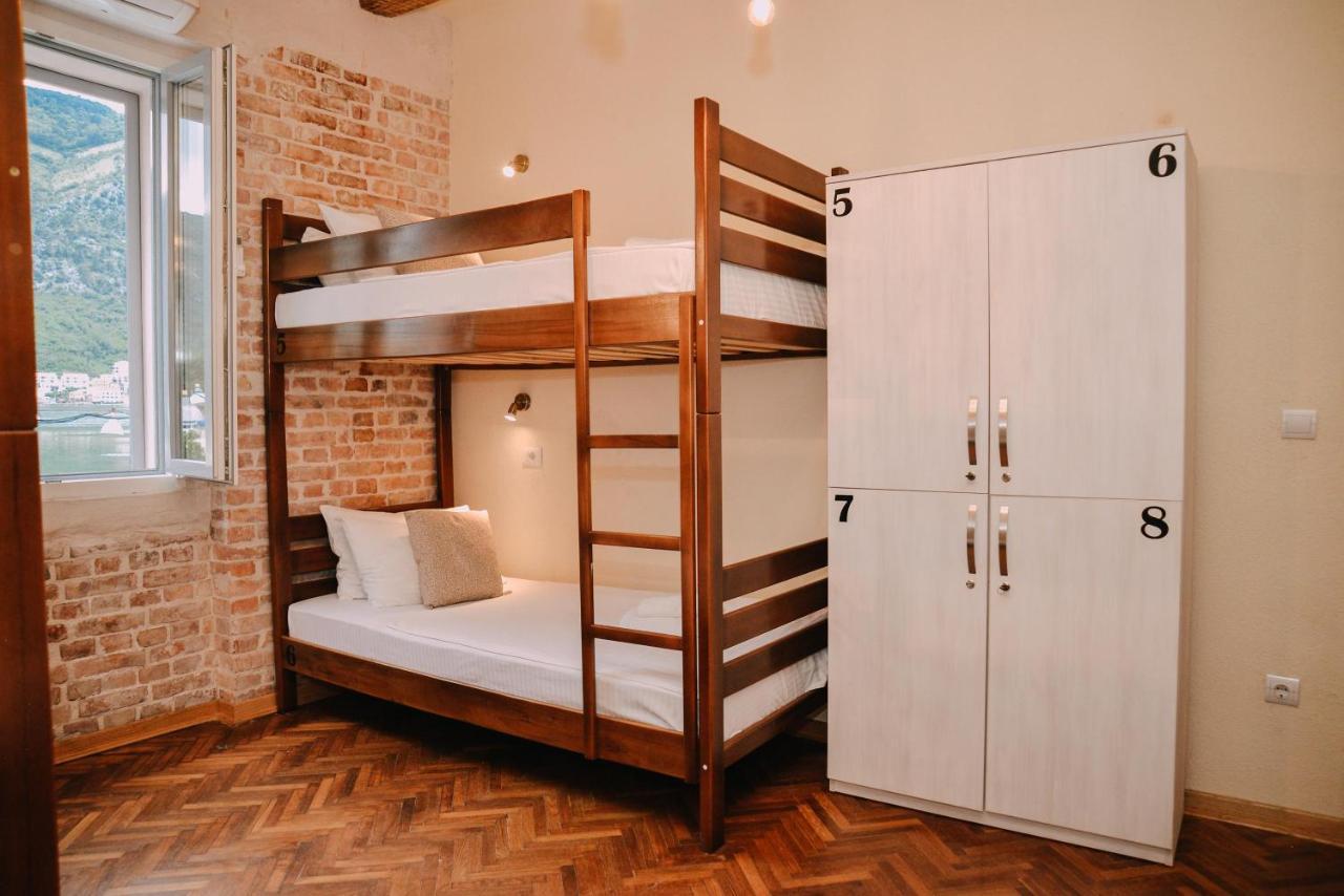 Step To Kotor Bay Guesthouse Екстериор снимка