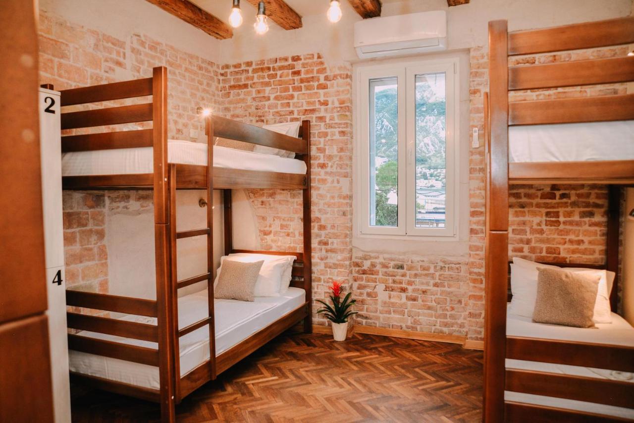 Step To Kotor Bay Guesthouse Екстериор снимка