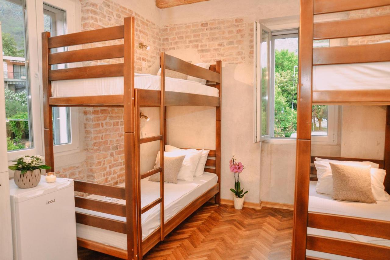 Step To Kotor Bay Guesthouse Екстериор снимка