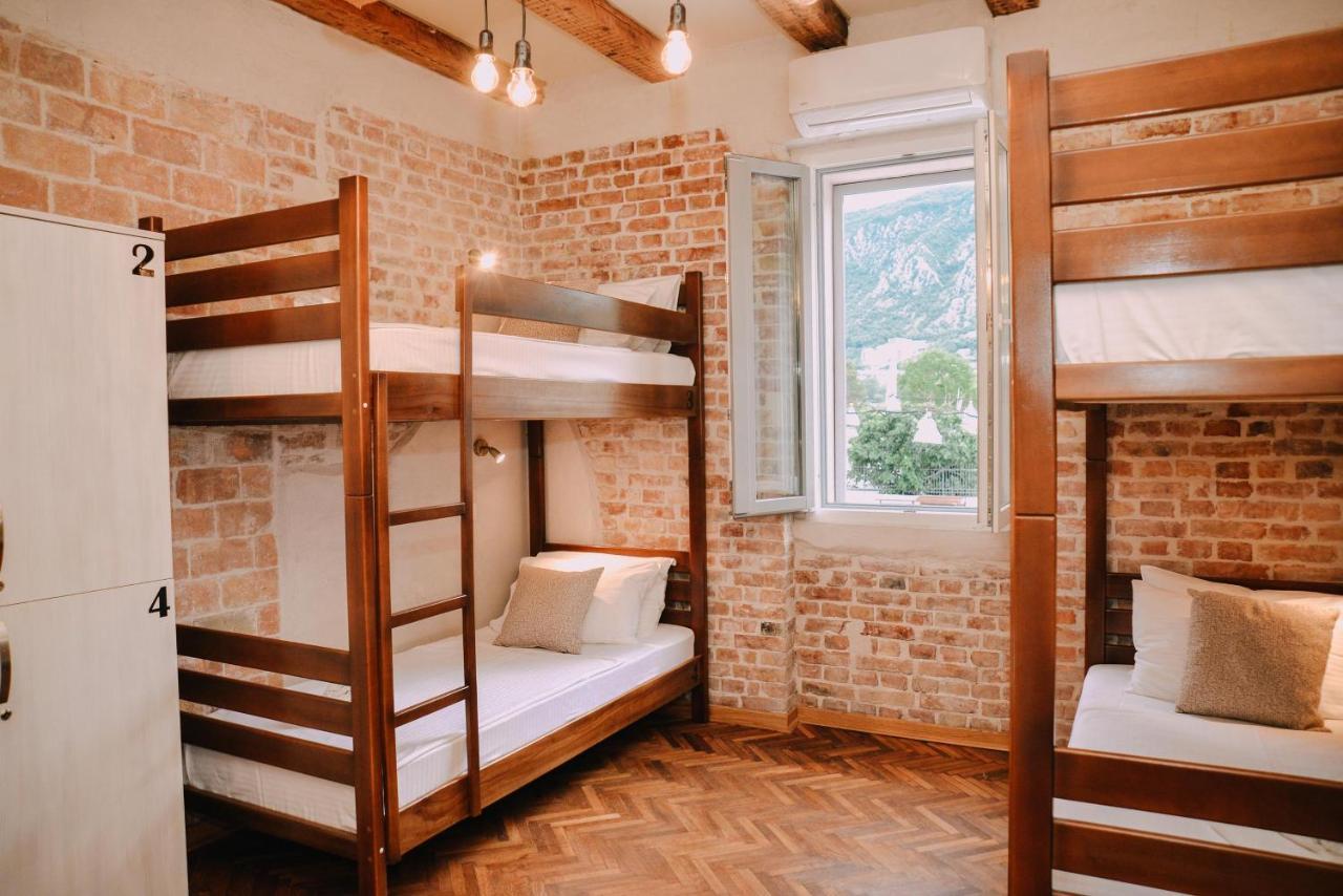 Step To Kotor Bay Guesthouse Екстериор снимка