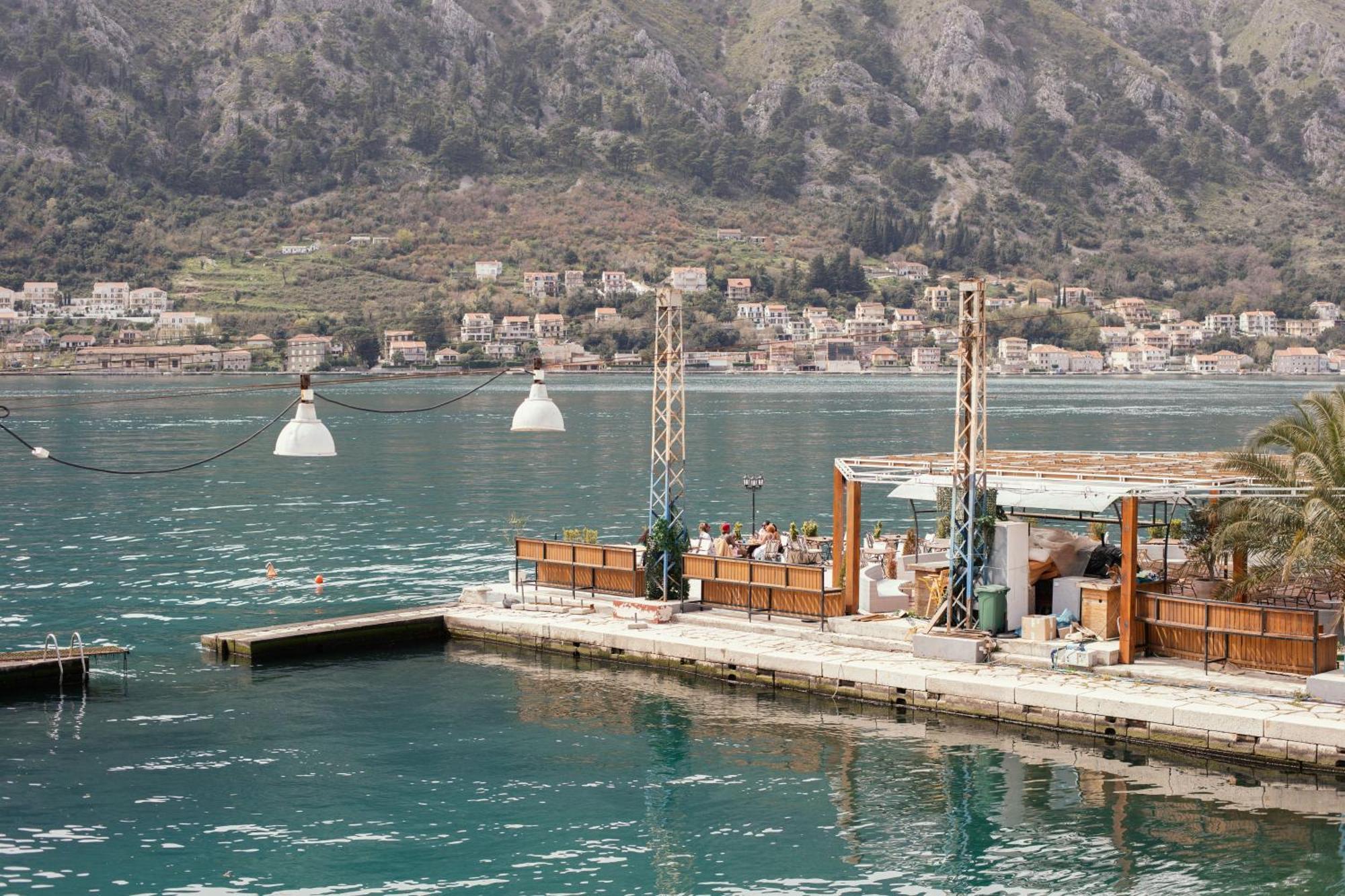 Step To Kotor Bay Guesthouse Екстериор снимка