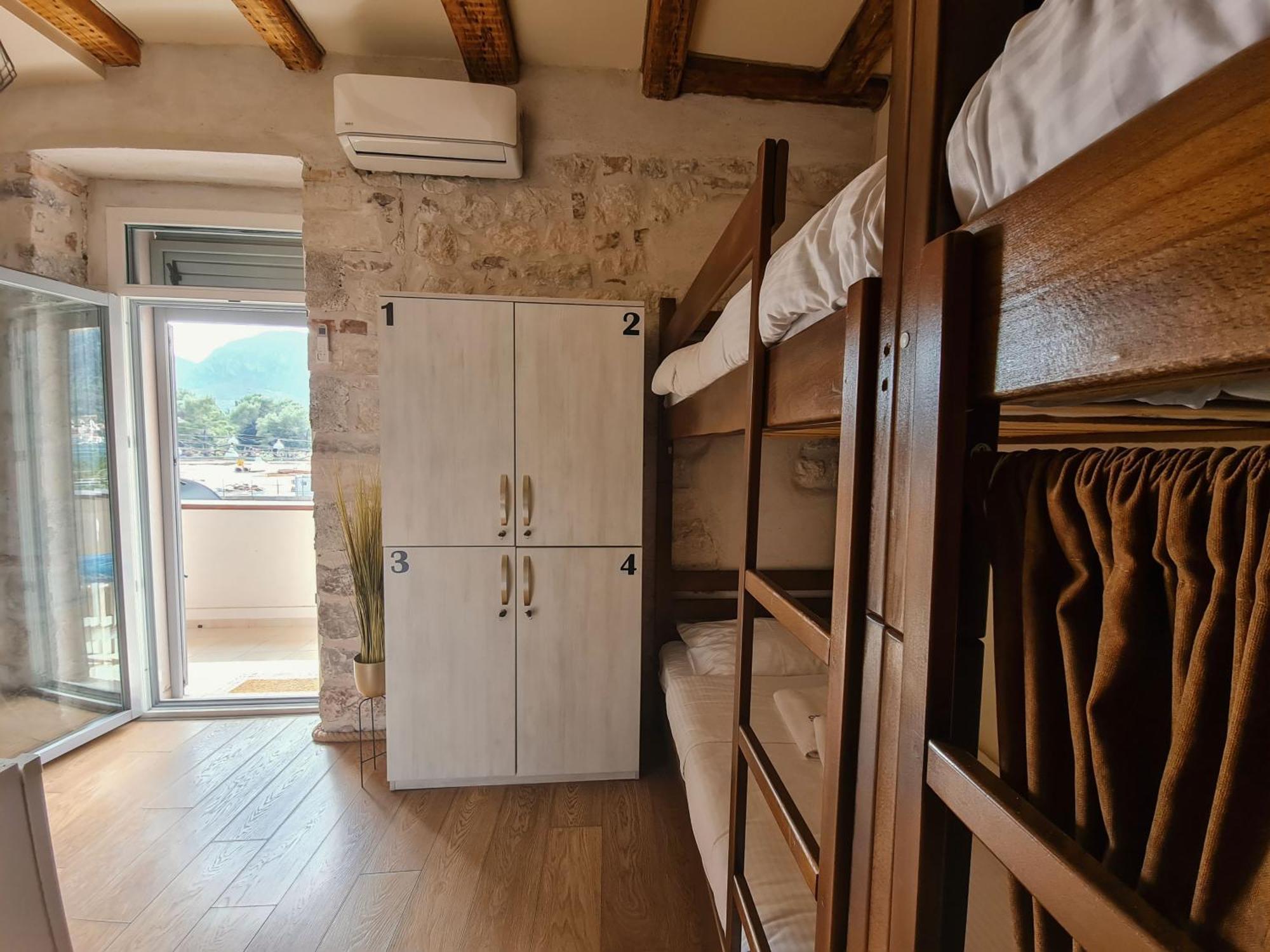 Step To Kotor Bay Guesthouse Екстериор снимка